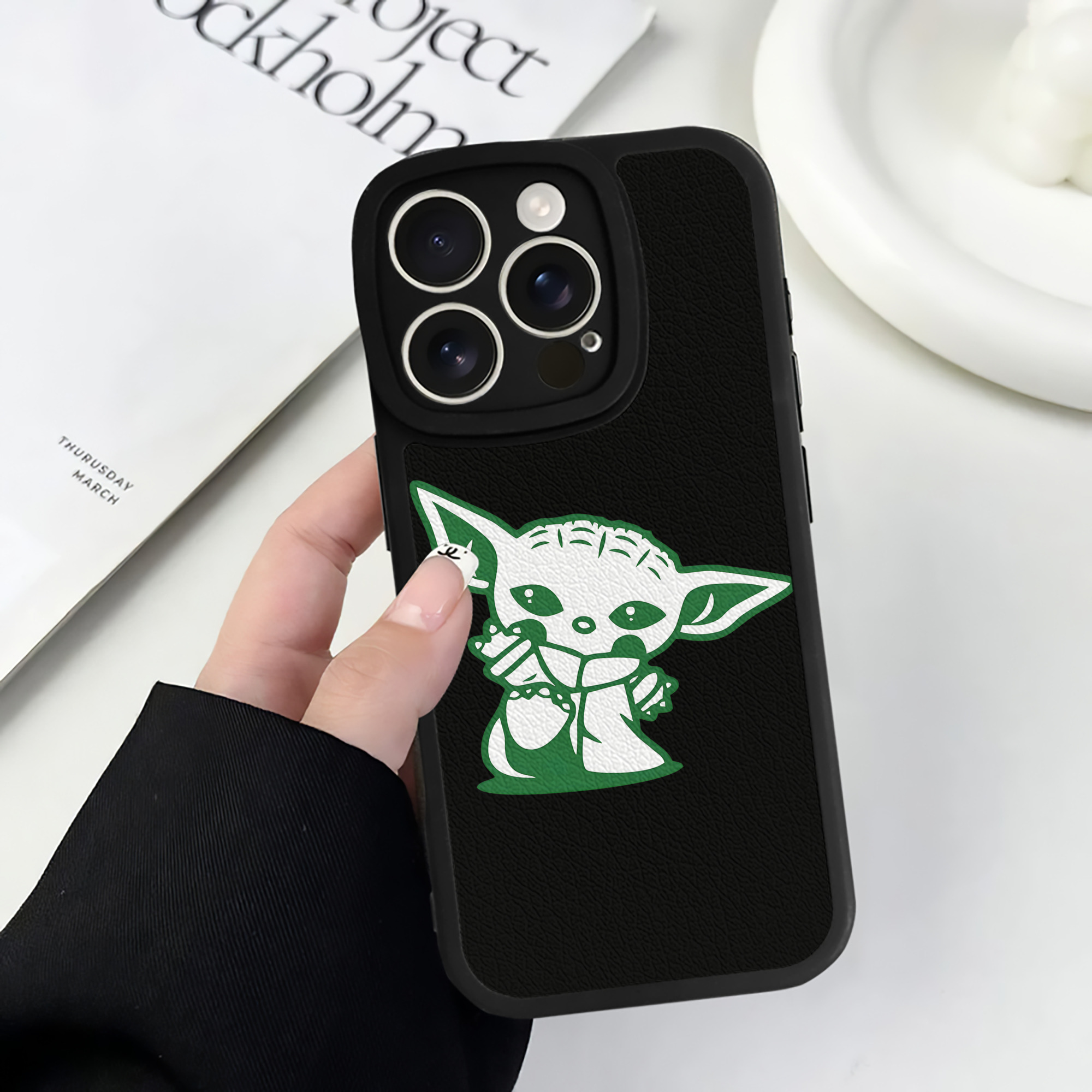 （画像用） スター・ウォーズ Star Wars 【iPhone 16シリーズ対応】シリコンスマホケース（レザー調） 材質：シリコン